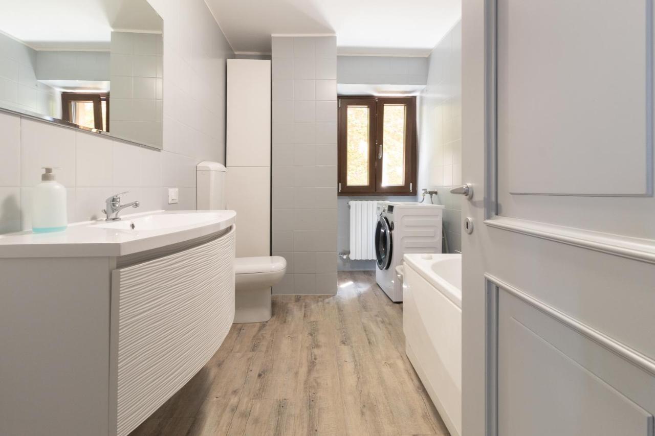 L Como Lake Apartment Екстериор снимка